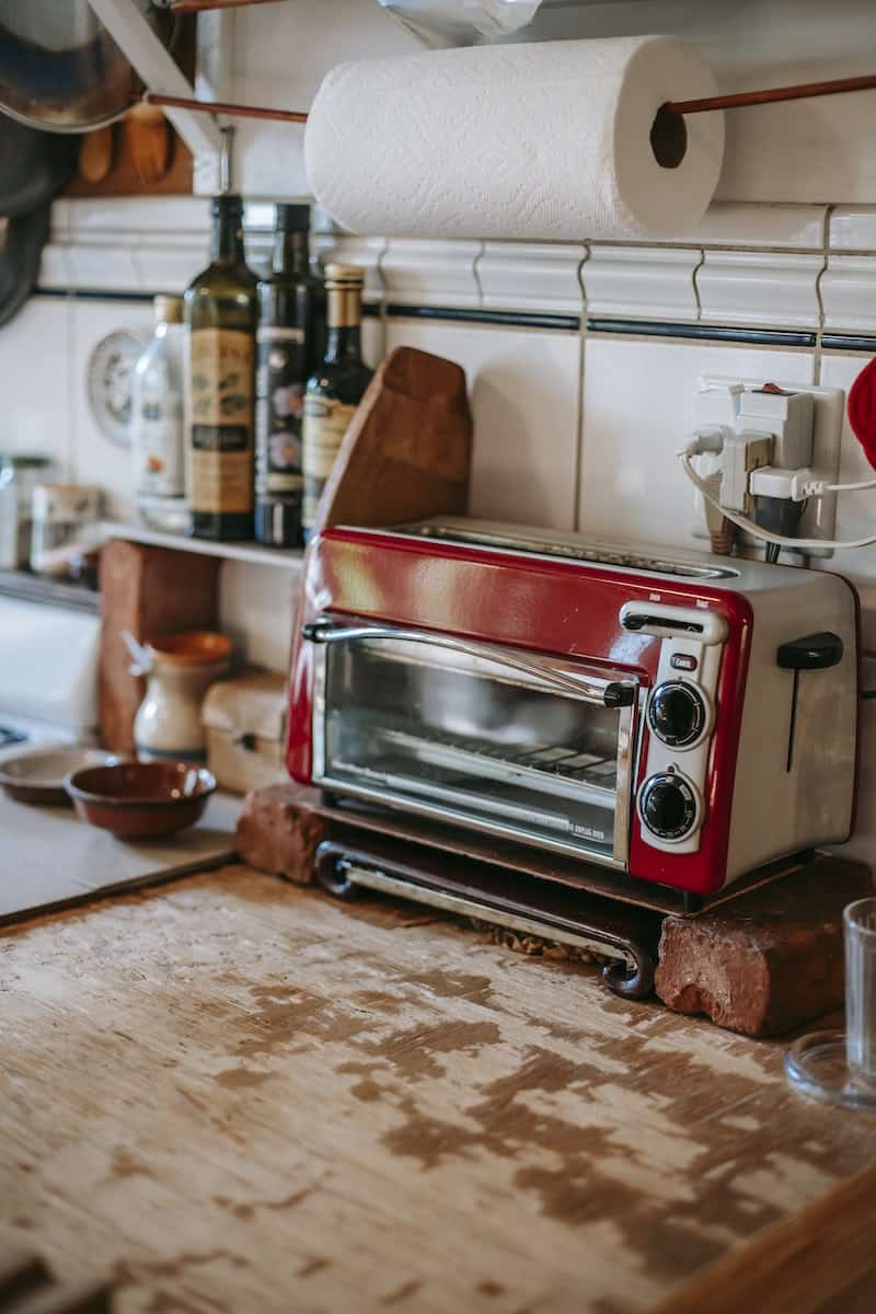 Toaster versus Toaster Oven